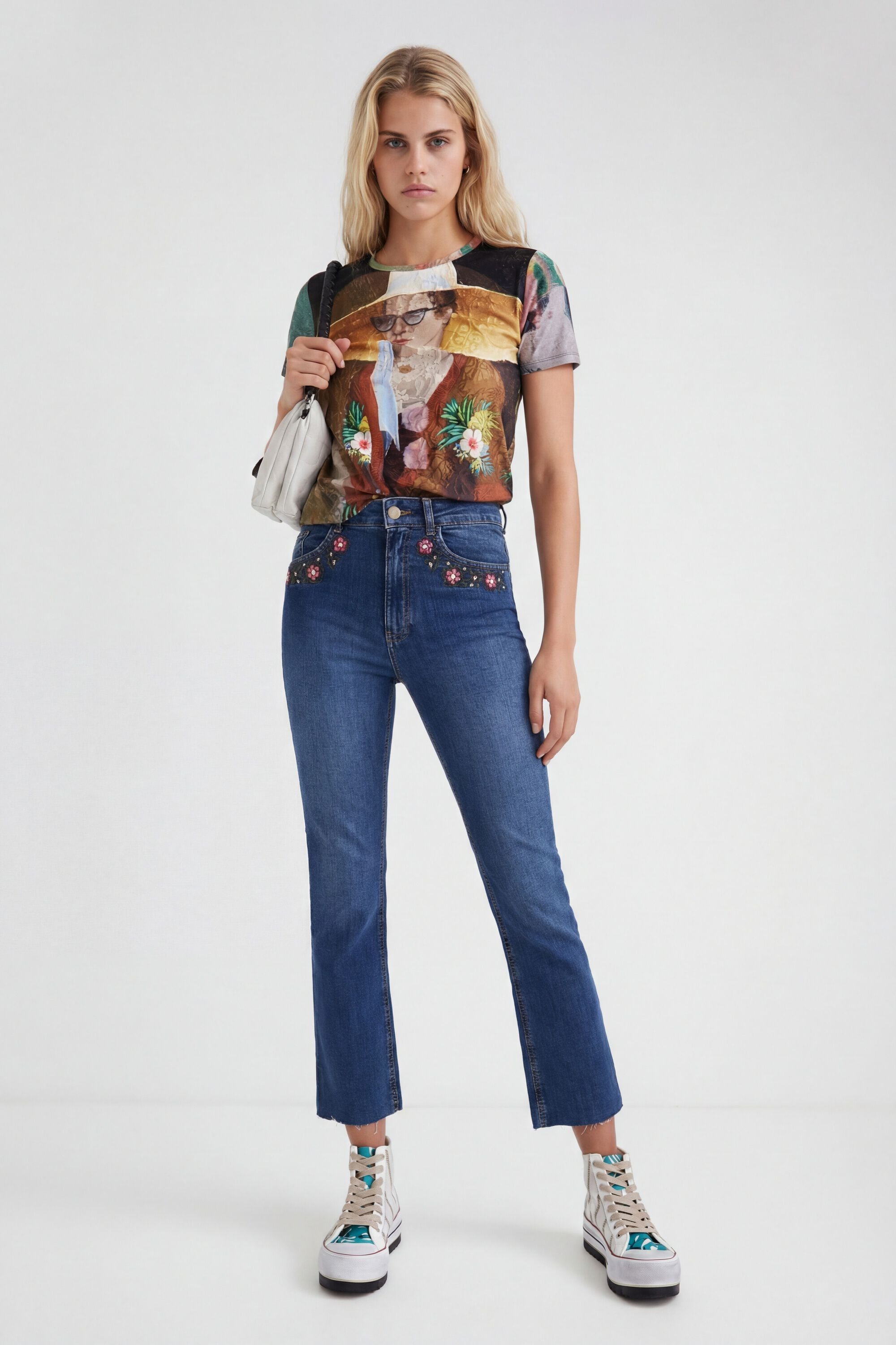 Desigual Cropped flared jeans in blauw