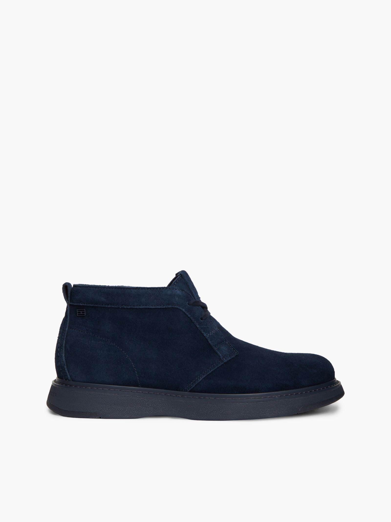 Tommy Hilfiger suède chukka boot met metalen vlag in marine