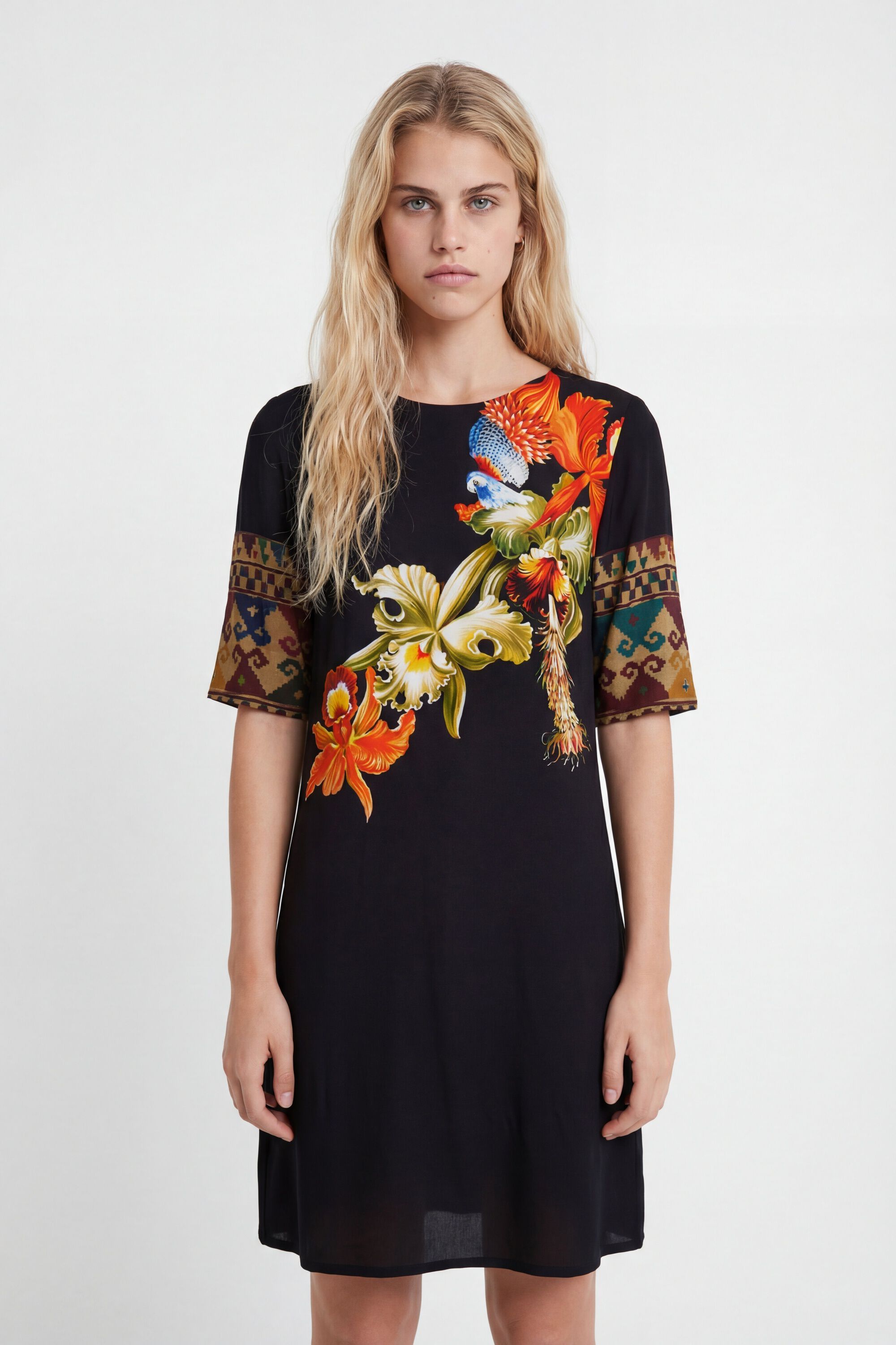 Desigual Viscose jurk met driekwartsmouwen Designed by M. Christian Lacroix