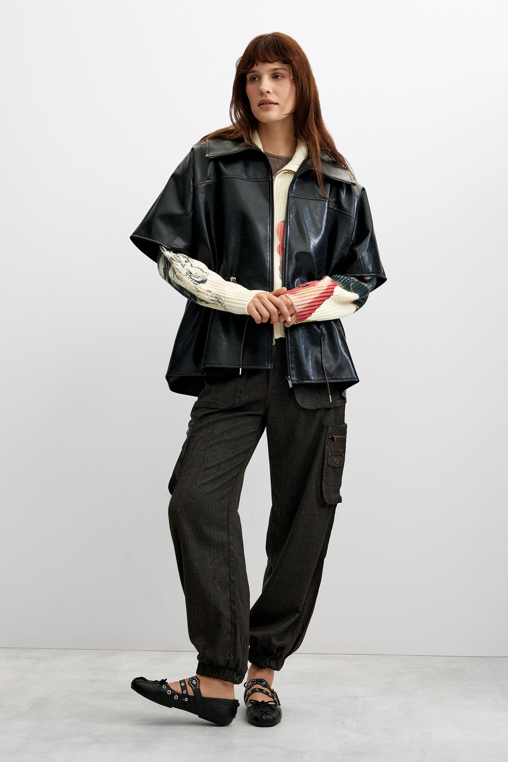 Desigual Poncho in leerlook in zwart