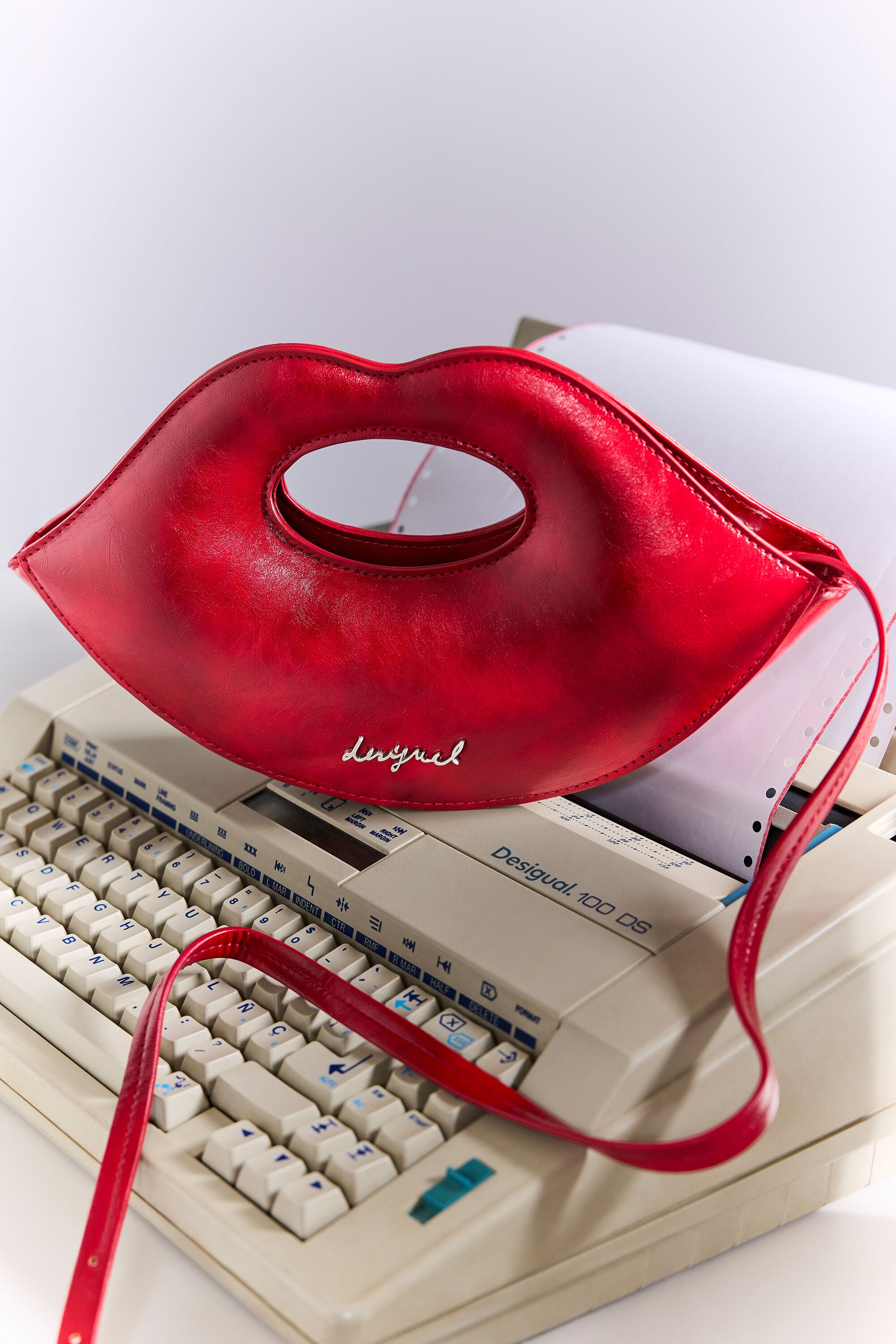 Desigual Kleine tas lippen