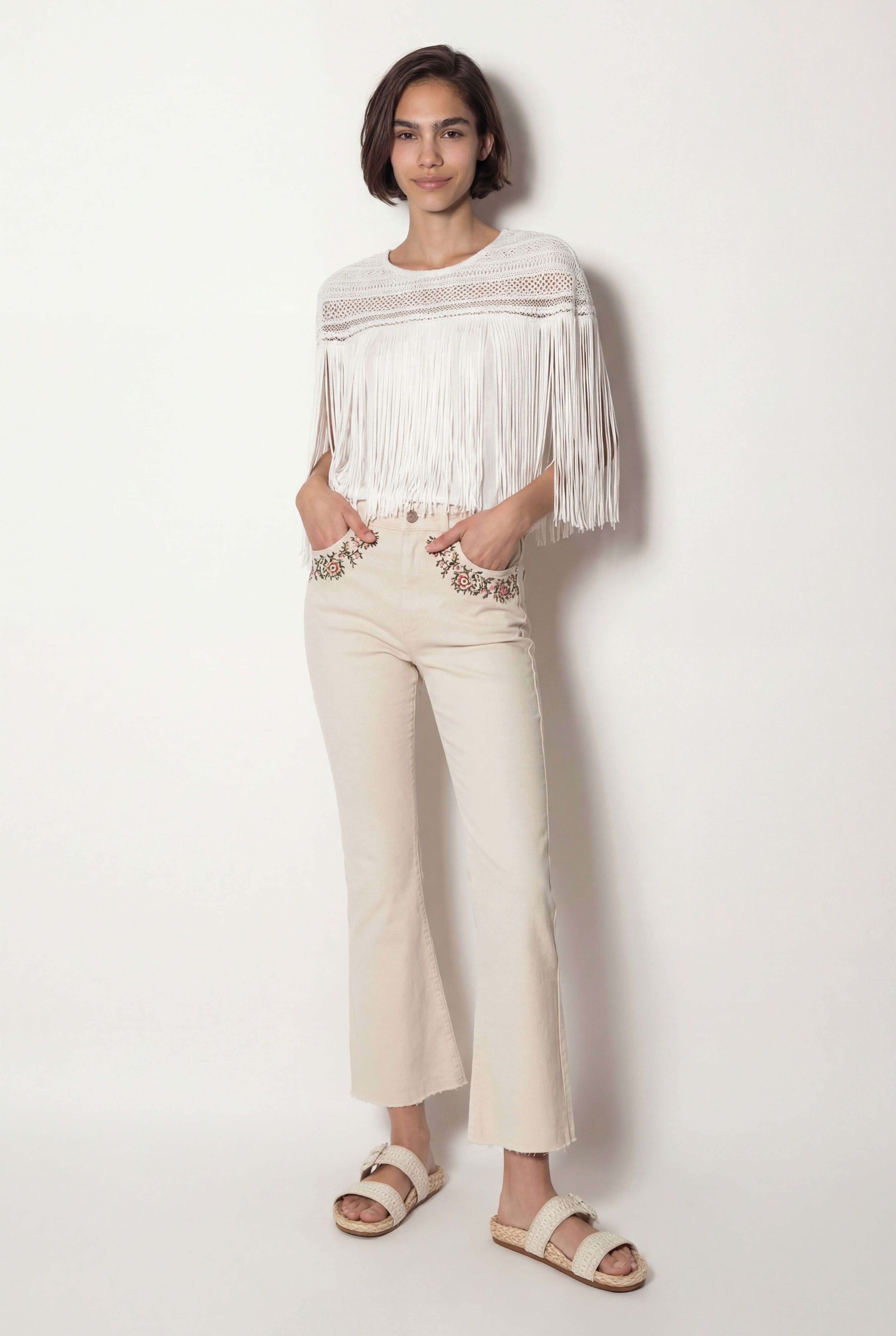 Desigual Cropped flared jeans in beige