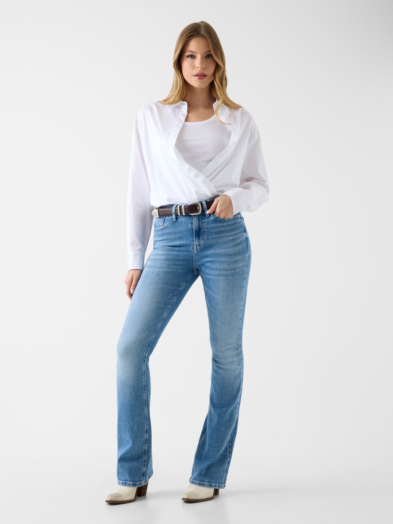 Guess Sexy Flare Jeans in blauw
